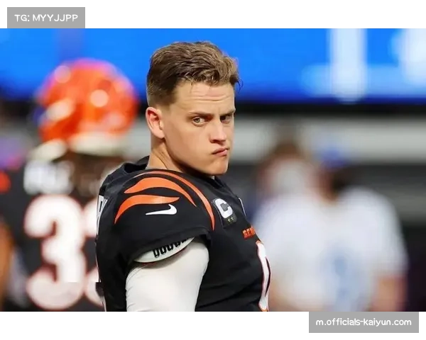 钢人四分卫罗杰斯手腕伤势未愈 出战熊队成风城宿命对决悬念