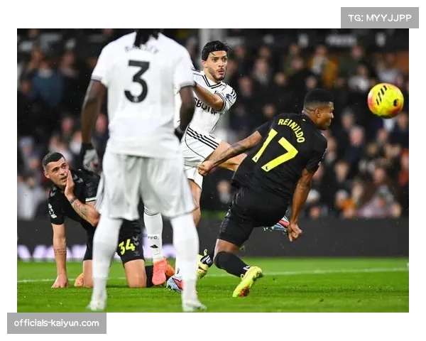 富勒姆老将希门尼斯宝刀未老 成球队前场进攻核心